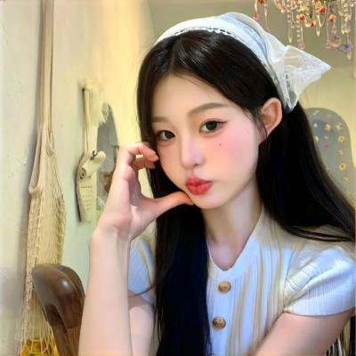 云雾笼罩的山峰