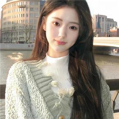 艳谍飘香